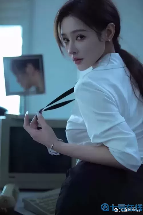 领居漂亮的妻子背后的秘密
