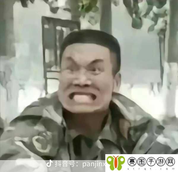 班长一天忘穿内衣会怎么样,1. 班长一天忘穿内衣的尴尬经历