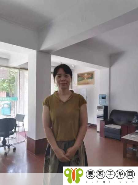 53岁沈阳老阿姨,1. 53岁沈阳阿姨的青春再现:活出精彩人生