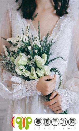 父亲有力挺送女儿的花园浪漫操作