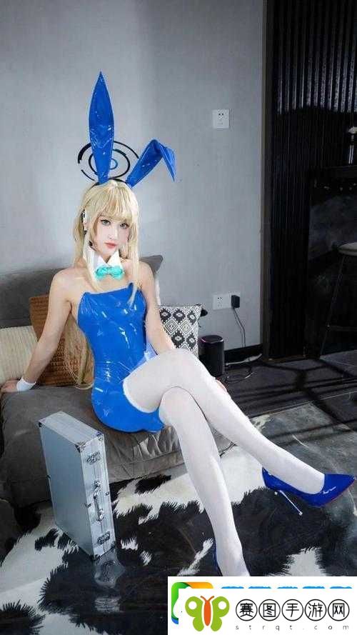 美女兔女郎被捅