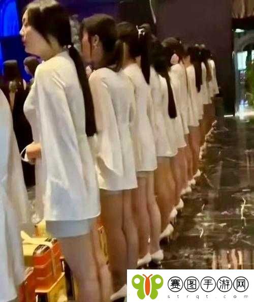 据说能看到许多名场面让人看了下面有感觉