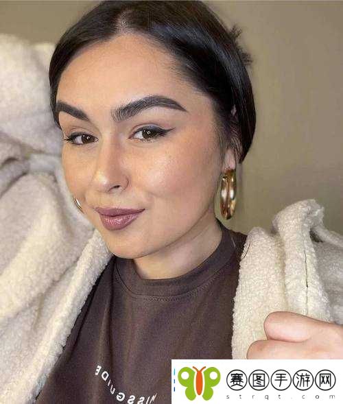 波兰女人毛茸茸