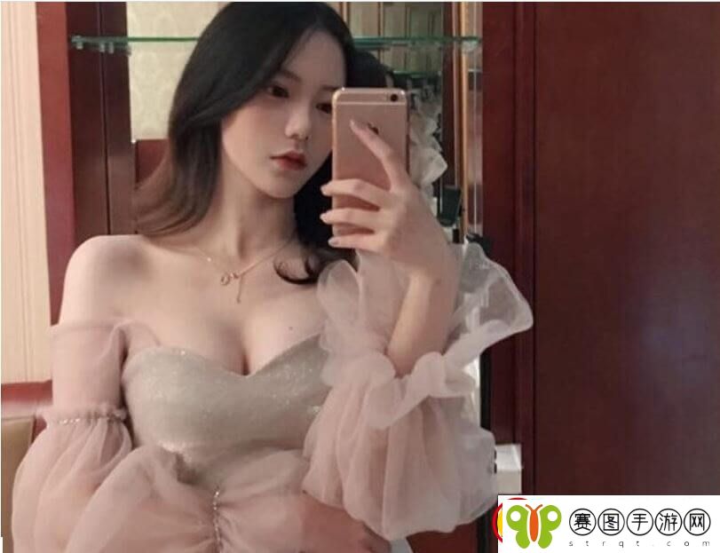 快点亲亲我吖和魔法秋秋是同一个人