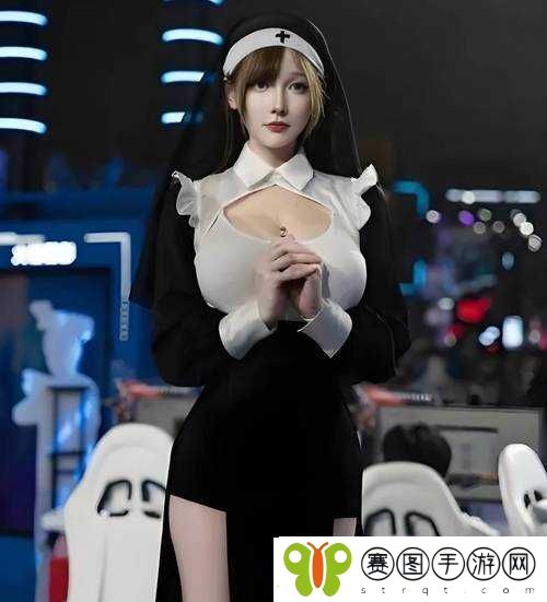 白丝美女被*