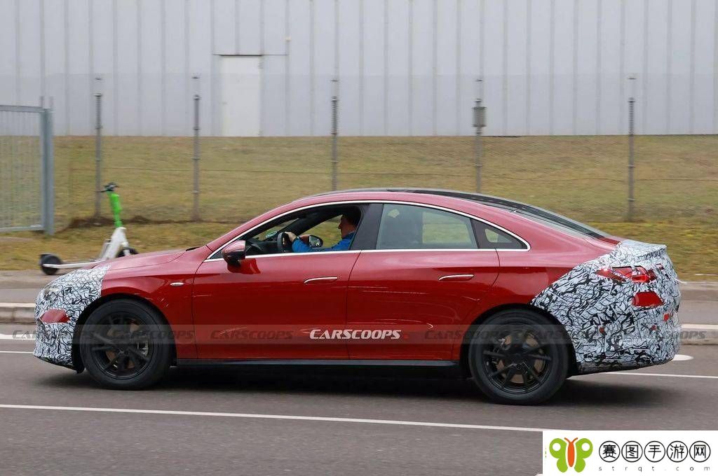 2026款梅赛德斯CLA电动轿跑路测