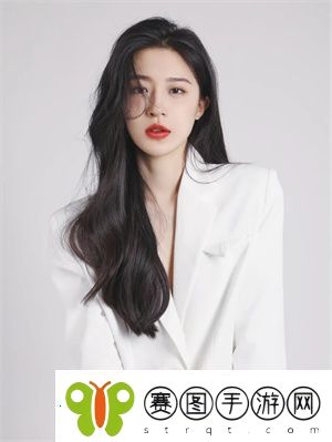 青青河边草中文字幕mv，网友直呼：这画面搭配，连挑剔的人都无法拒绝！