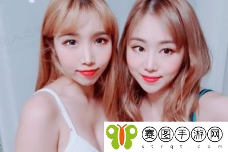 黏糊糊的臭脚丫踩在脸上