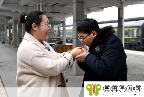 新春走基层内蒙古老阿姨