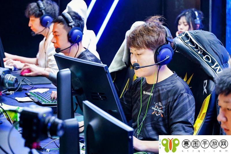 5EPlay现场专访Mo