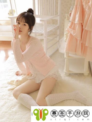 麻豆精品㊙国产传媒MV男同，画面质感高级，网友：美学与深意的完美结合！